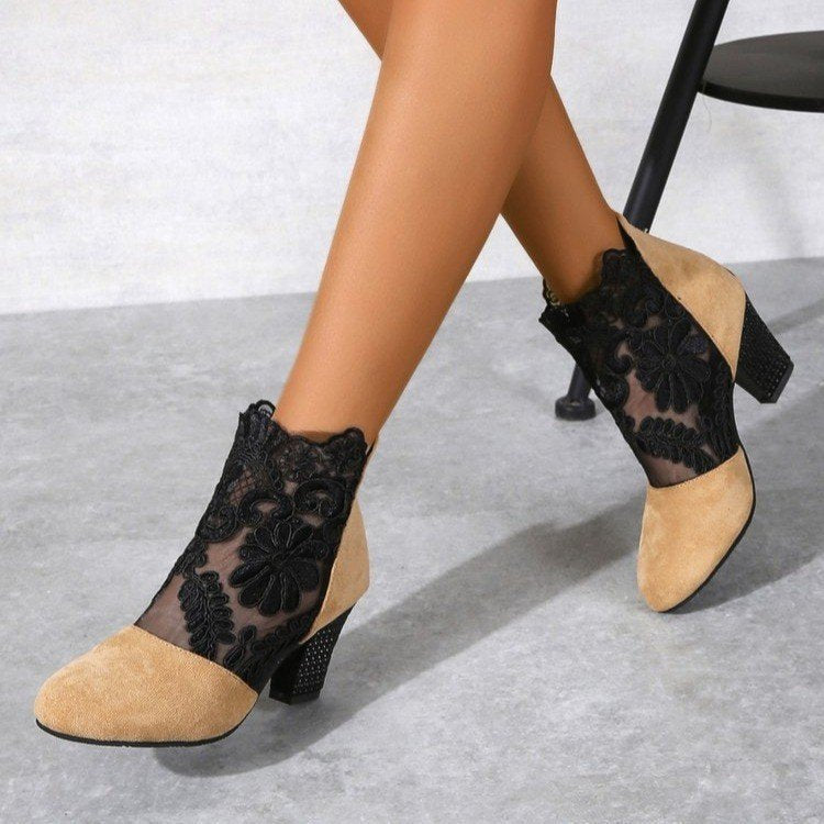 Women's ankle boots with romantic lace upper and comfortable block heel, size S