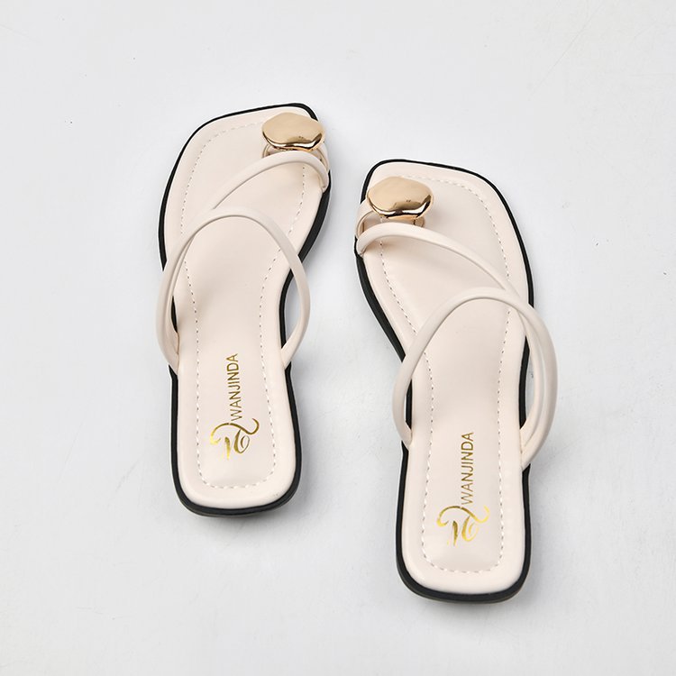 Women's elegant and fashionable strappy sandals with unique metal accents, size GR