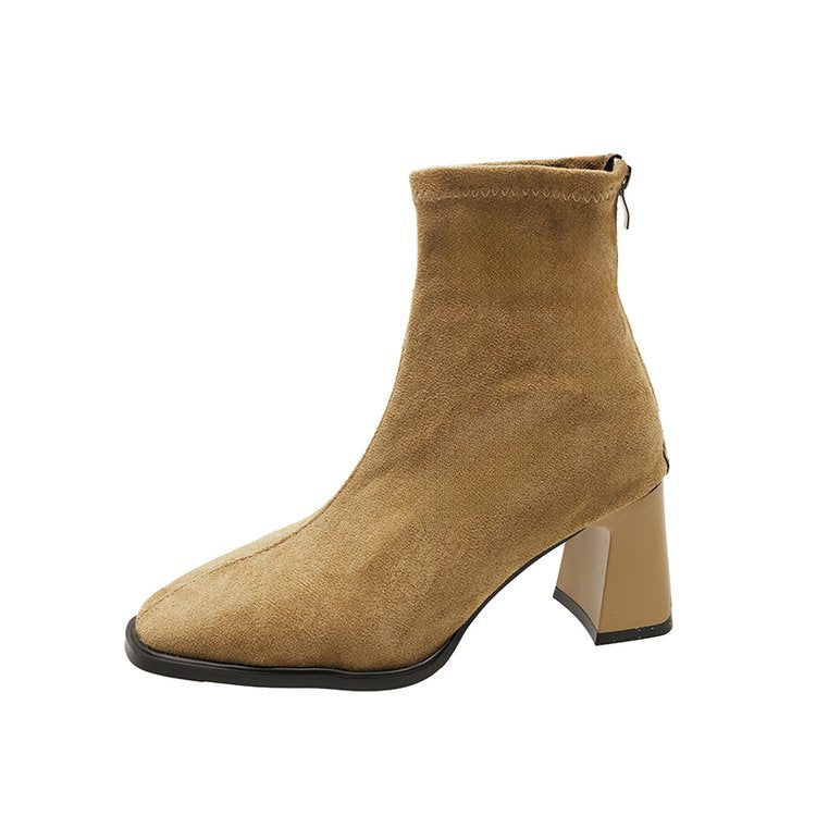 Women's ankle boots with elegant block heel and soft suede, size S