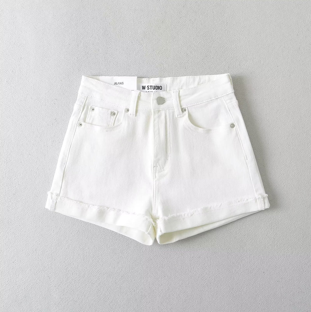 Women's denim shorts with a relaxed fit and finished edges, size S
