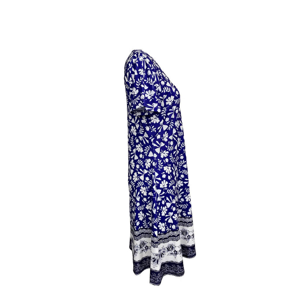 Women's casual dress with playful floral print and practical pockets, size