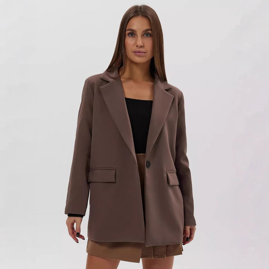 Women's elegant, tailored blazer in a modern cut, size