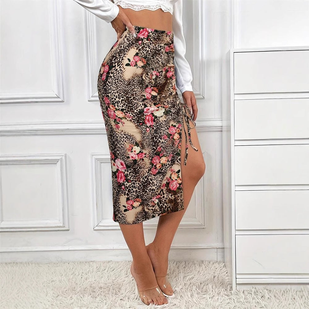 Women's elegant midi skirt with floral animal print and side slit, size [size missing]