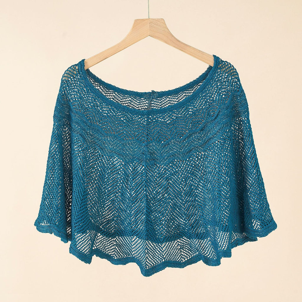 Damen luftiger Strickponcho im modernen Design GR