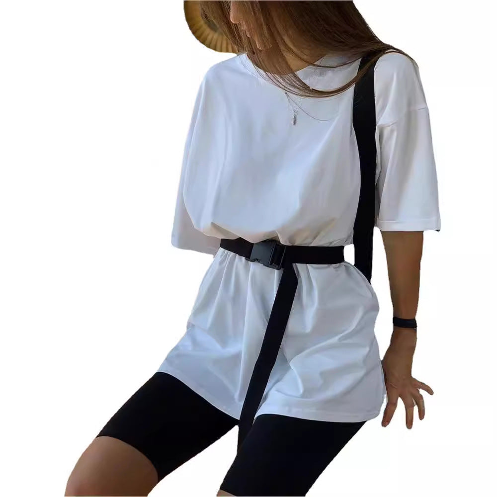 Damen sportliches Zweiteiliges Set mit T-Shirt und Shorts GR