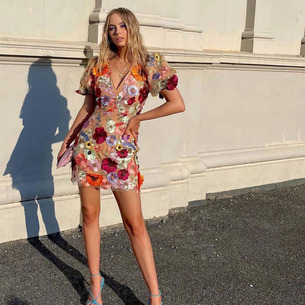 GR | 3D-Blumen-Bodycon-Laternenärmel-besticktes Kleid