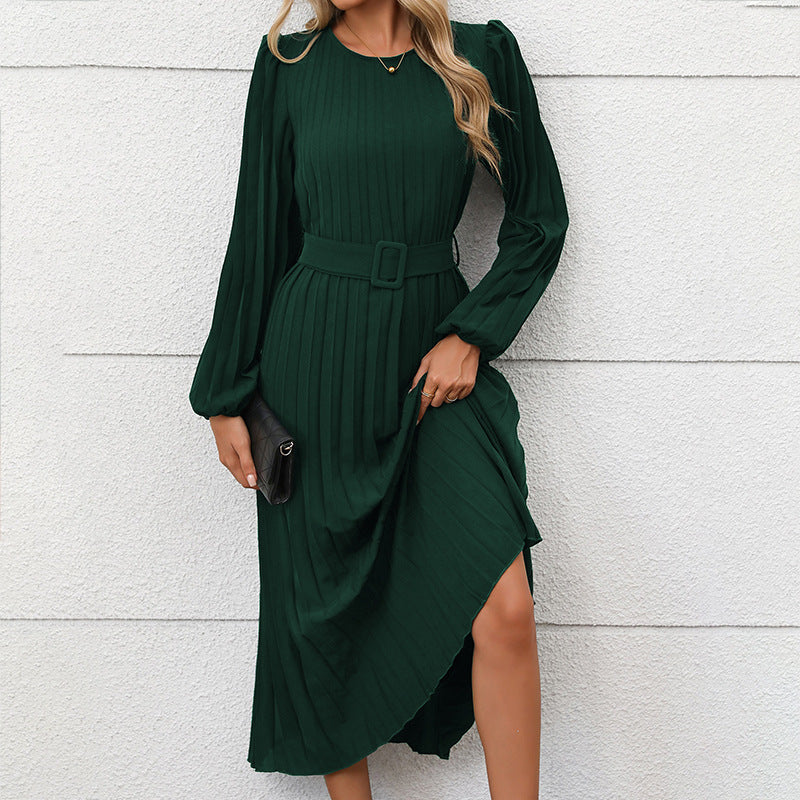 Women's pleated dress with waist belt and long sleeves, size