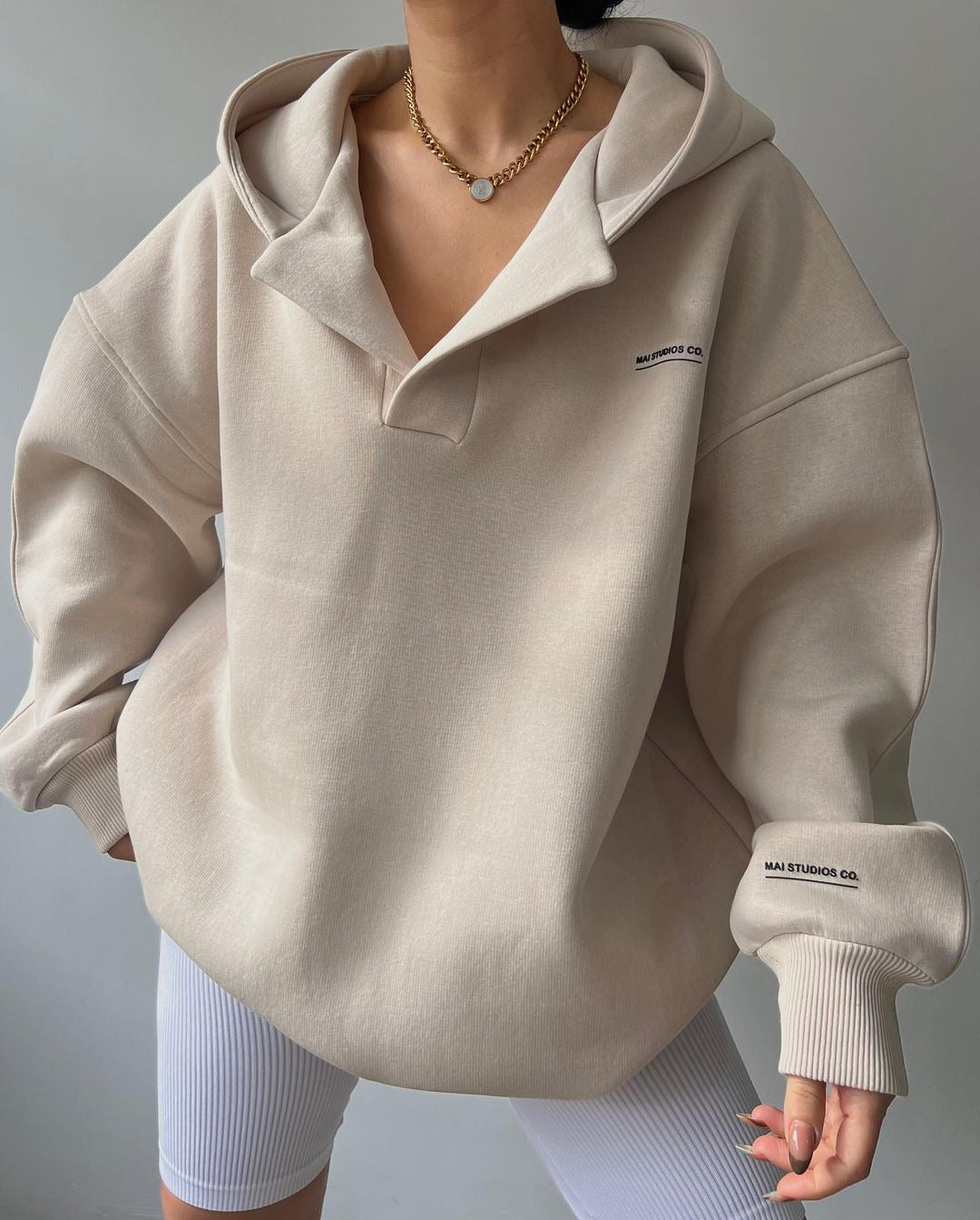 Damen oversized Kapuzenpullover mit Kängurutasche und bequemer Passform GR