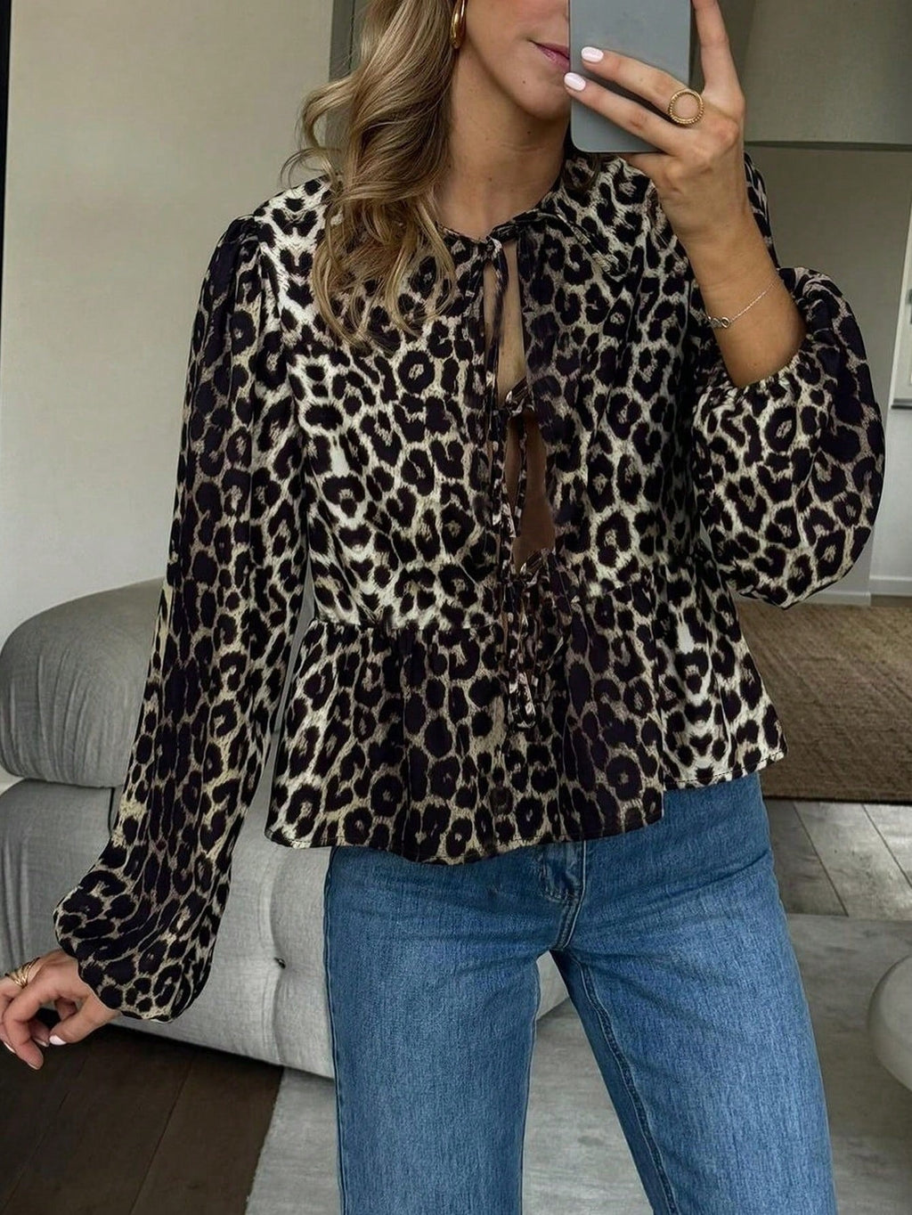 Damen Bluse mit Leo-Print und Rüschen GR