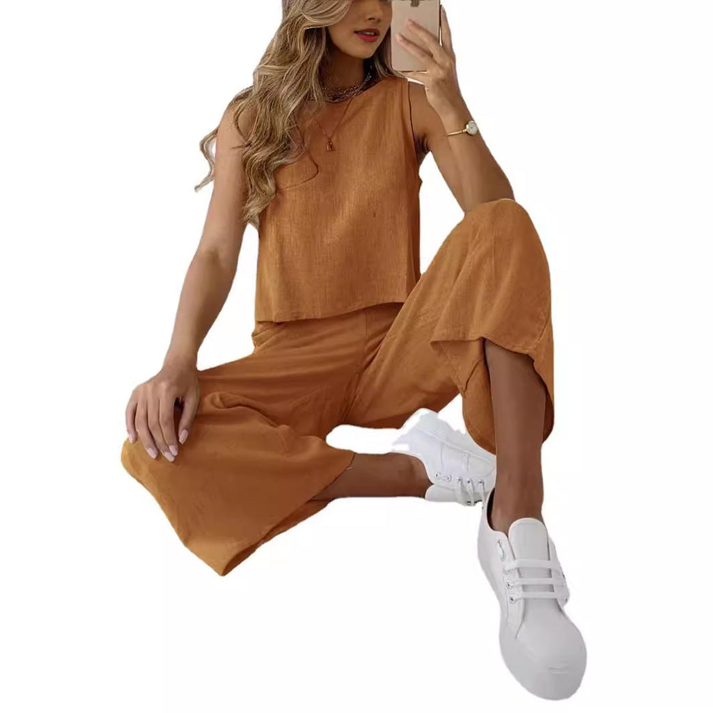 Women's relaxed top and wide-leg trousers set, size