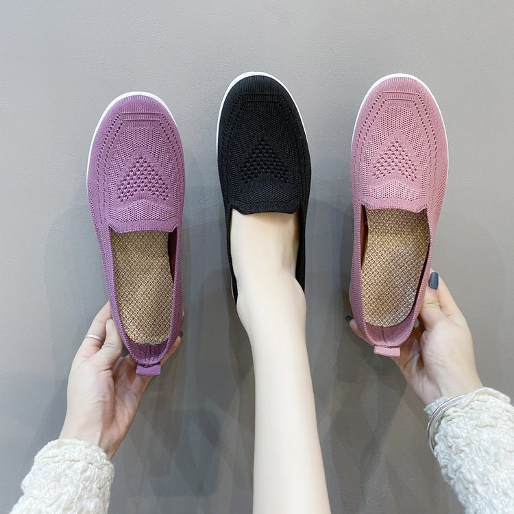 Women's comfortable slip-on sneakers with breathable knit upper, size S