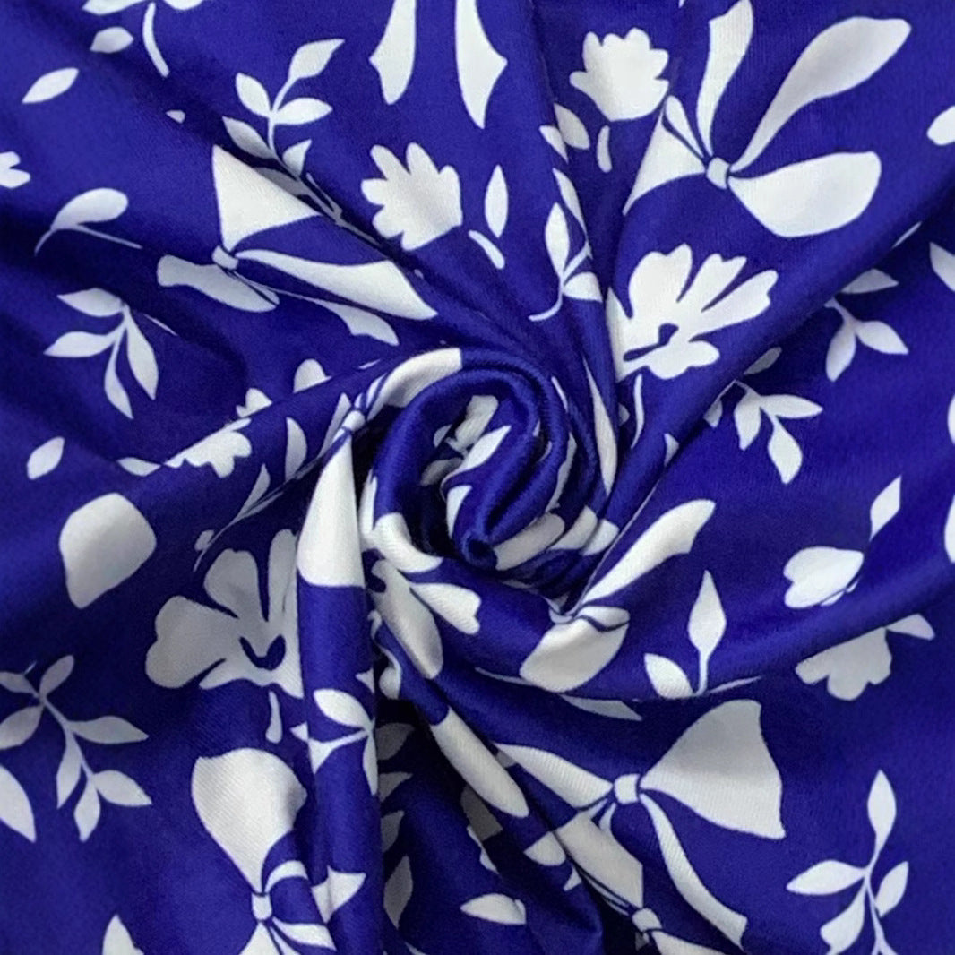 Women's casual dress with playful floral print and practical pockets, size