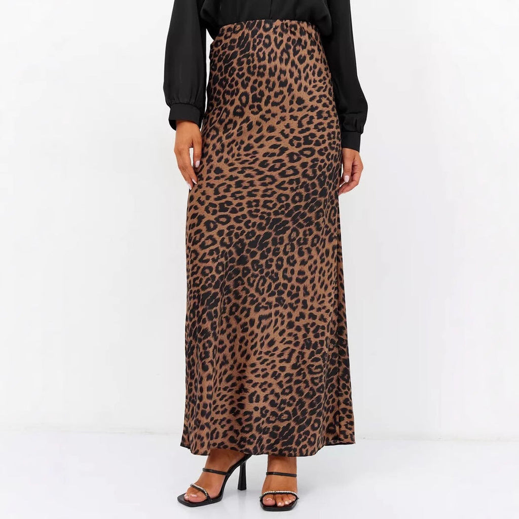 Women's figure-hugging maxi skirt with animal print and elastic waistband, size [size missing]