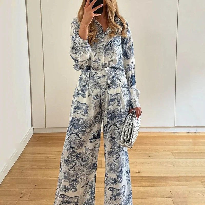 Women's jumpsuit with floral patterns and elegant fit, size