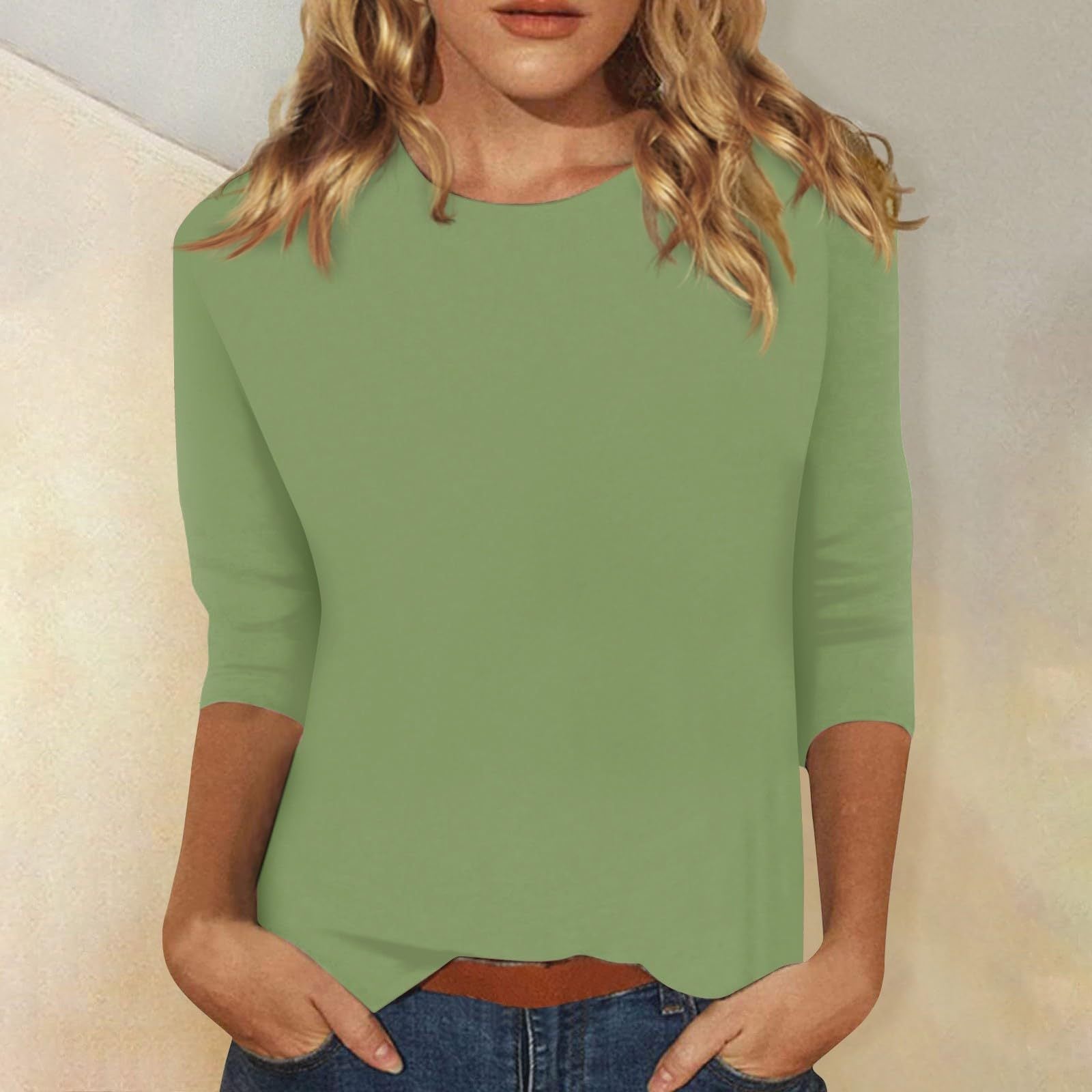Women's casual top with elegant 3/4 sleeves and curved hem, size S