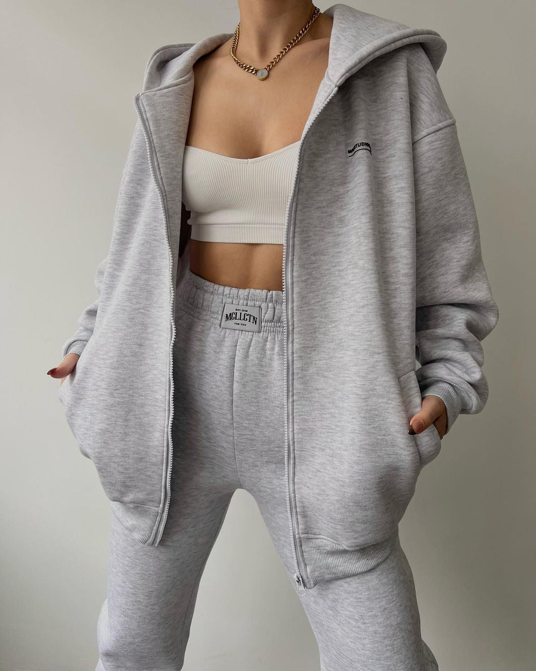 Damen lässiger Oversized Hoodie mit durchgehendem Reißverschluss und praktischen Kängurutaschen GR