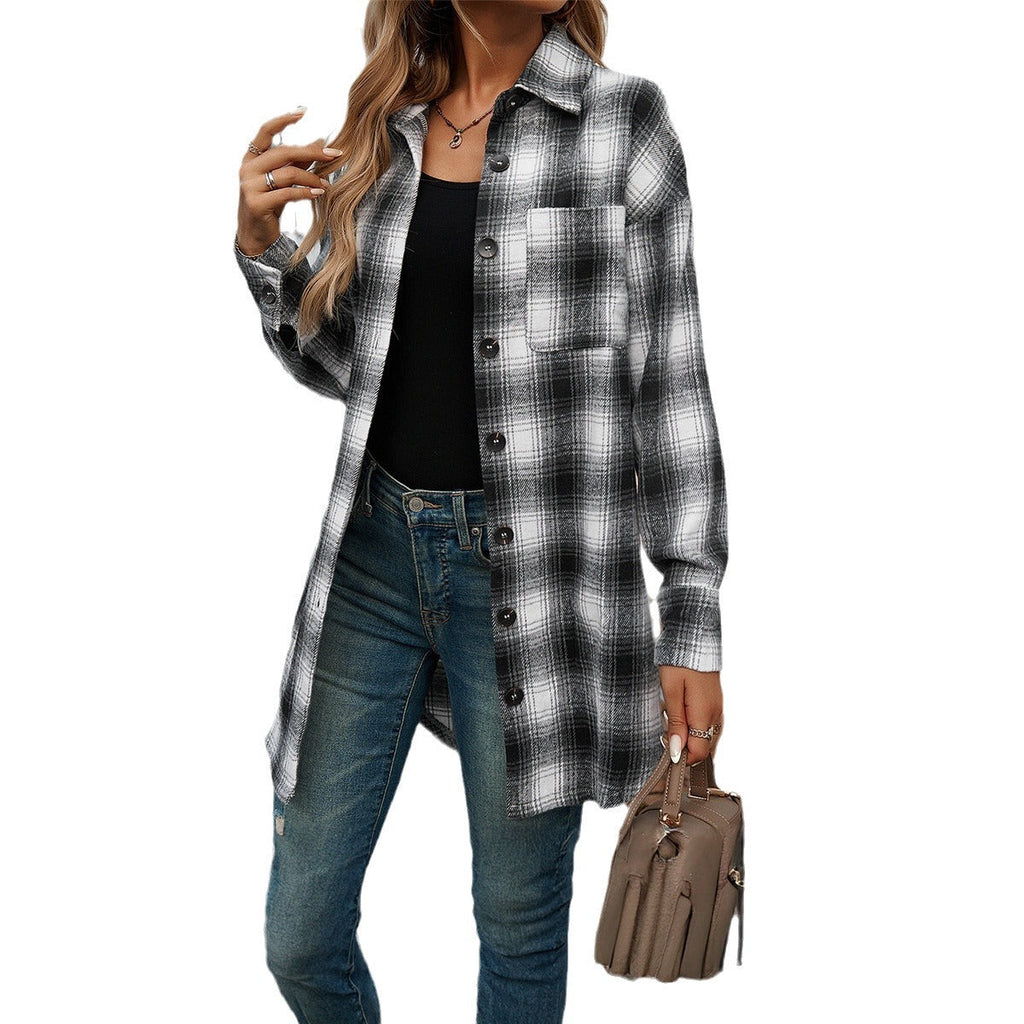 Women's checked overshirt with a relaxed fit and modern details, size S