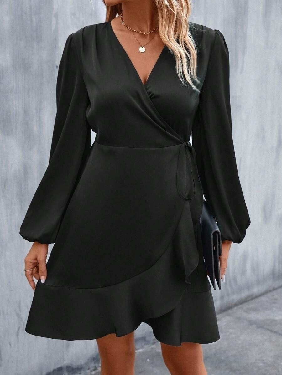 GR | V-Ausschnitt Kleid Satin Taille Eng Niedrig Ausschnitt Lässig Midi Kleid Süß Frauen Kleidung