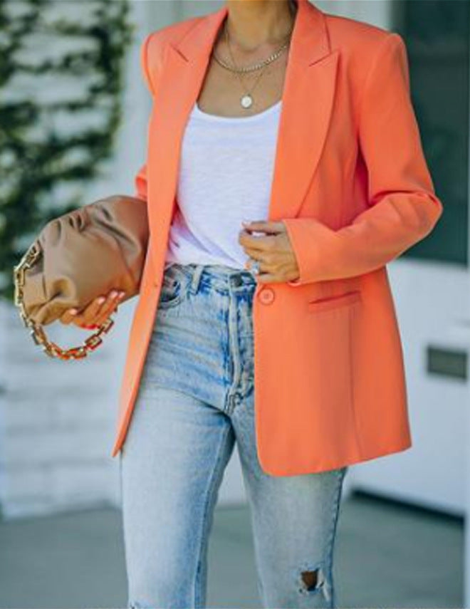 Women's elegant oversized blazer with a structured cut and casual details, size S