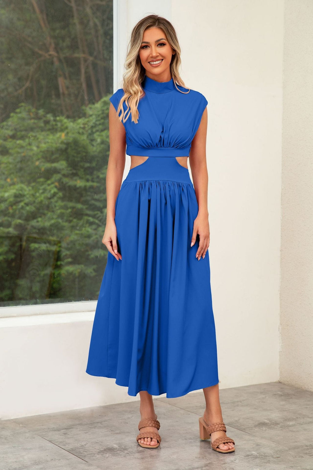 Women's cut-out summer dress with high collar, size