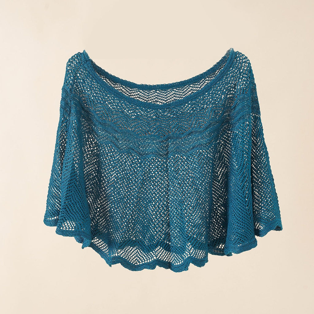 Damen luftiger Strickponcho im modernen Design GR