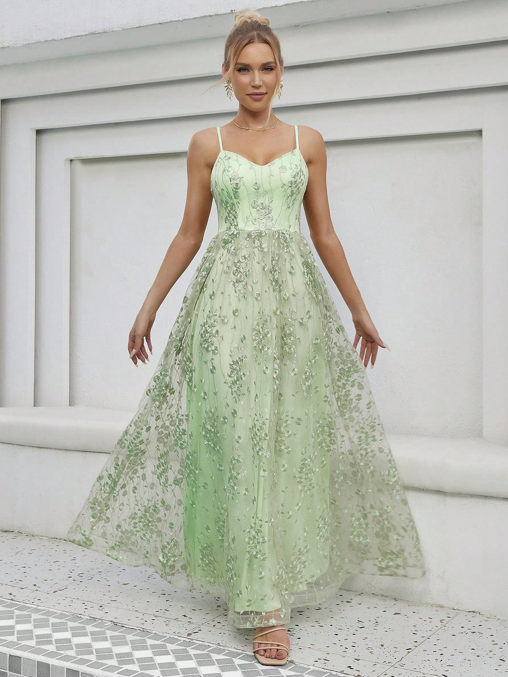 GR | V-Ausschnitt Träger Abendkleid Mesh Bestickter Rücken Freie Elegante Abendkleid Tanzkleid Festkleid Brautjungfernkleid