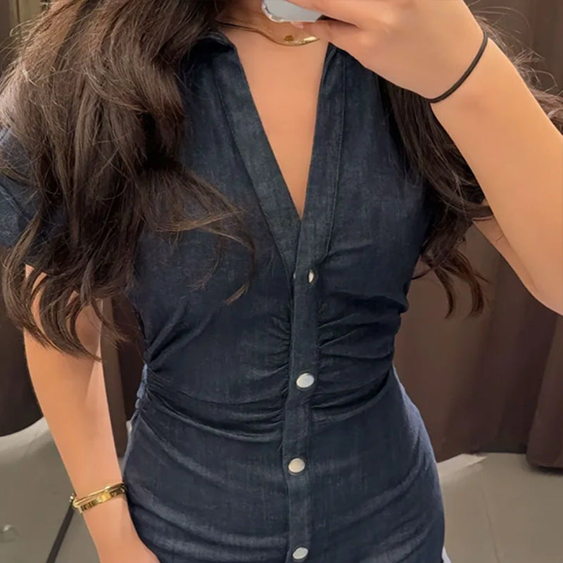 Women's knee-length denim dress with elegant button design, size