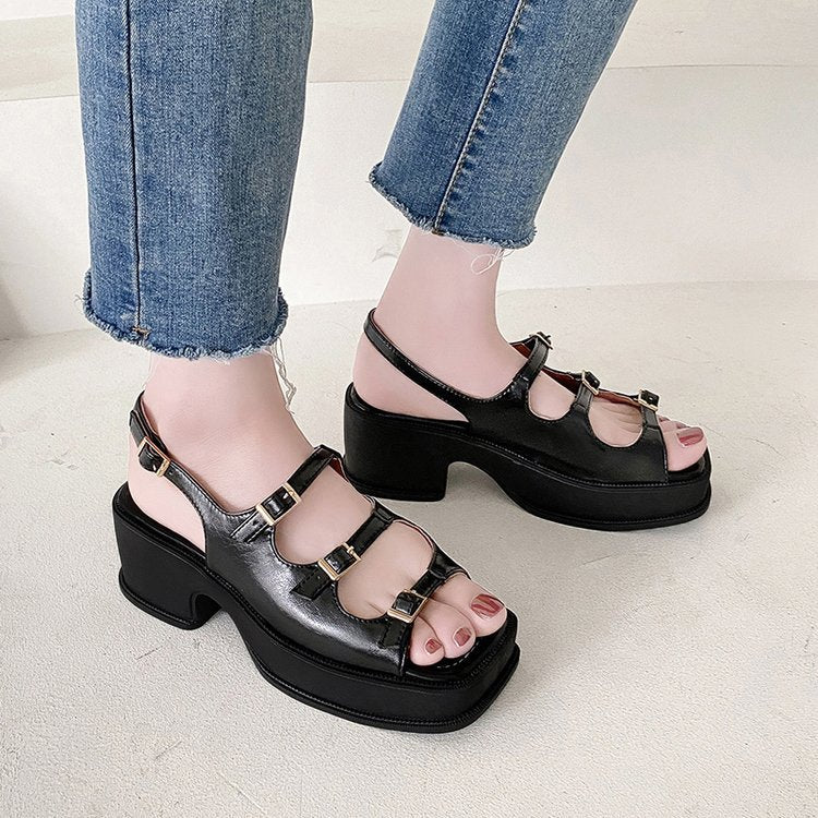 Women's platform sandals with adjustable straps and fashionable block heel, size GR