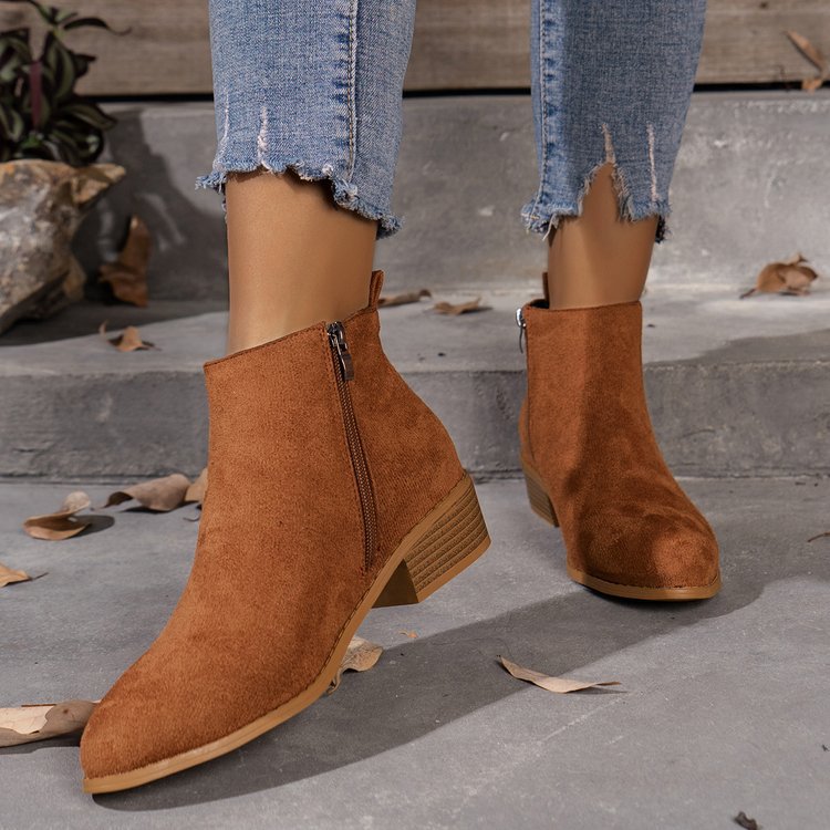 Women's ankle boots with elegant zipper and comfortable block heel, size S