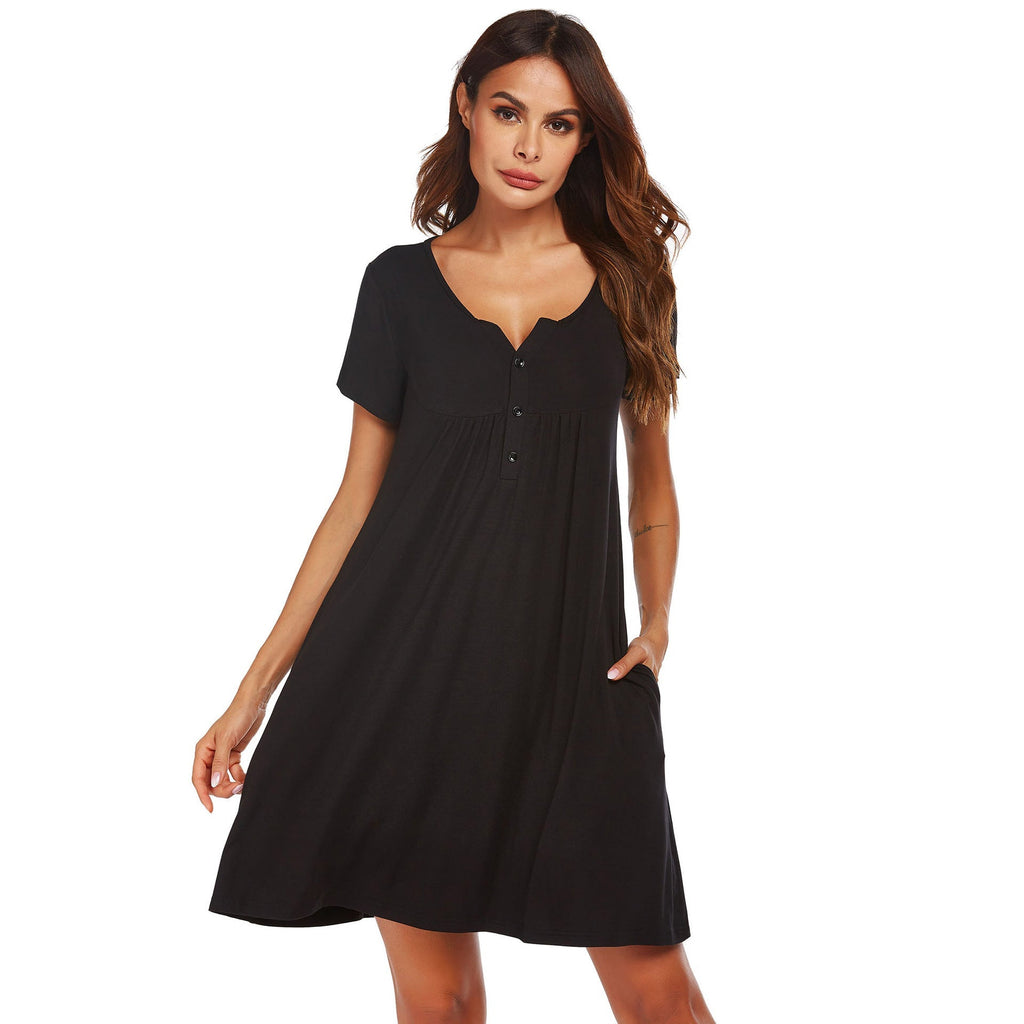 Women's nightgown with button details and relaxed fit, size