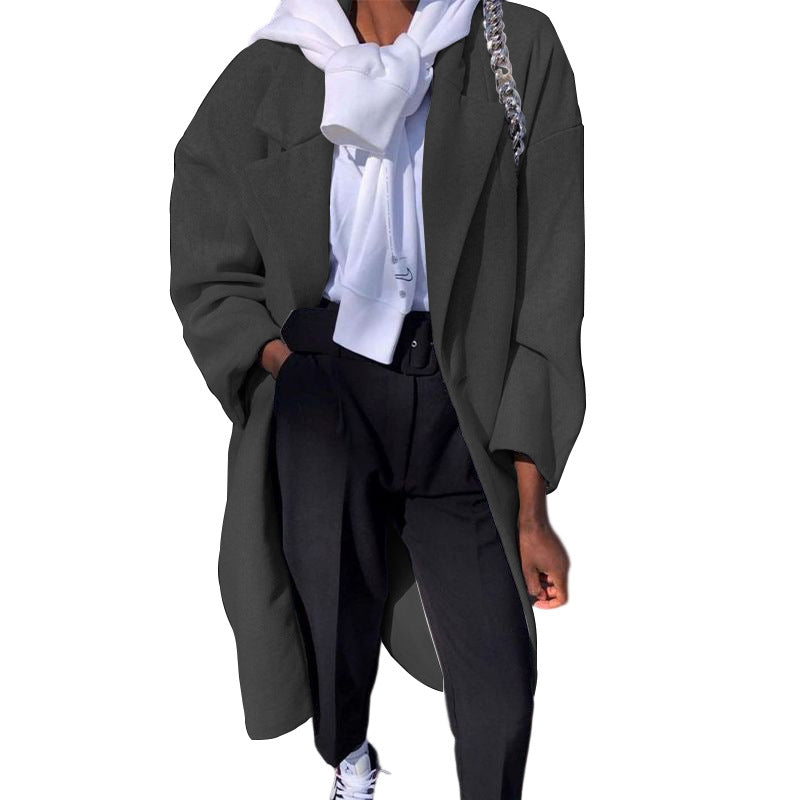 Women's oversized coat in an elegant design