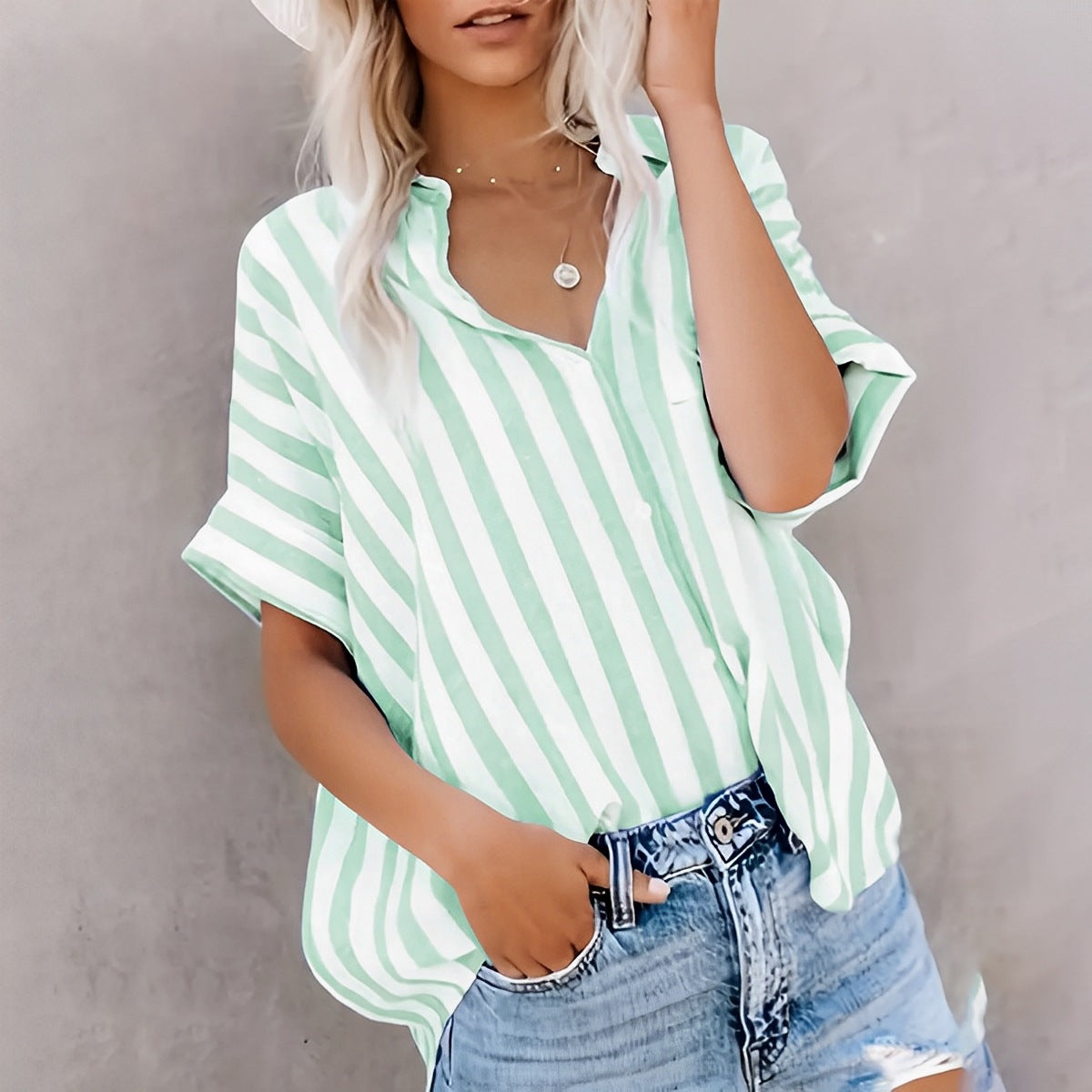 Women's Oversized Striped Shirt with Classic Collar and Short Sleeves, Size