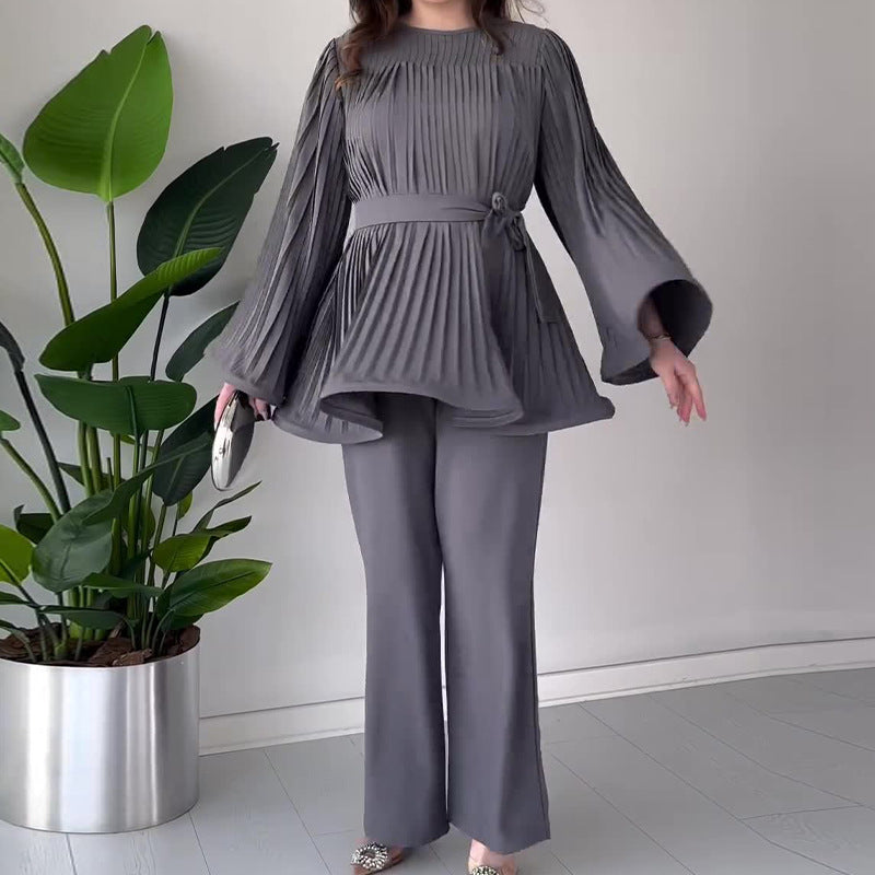 GR Swing suit with round neck and batwing sleeves