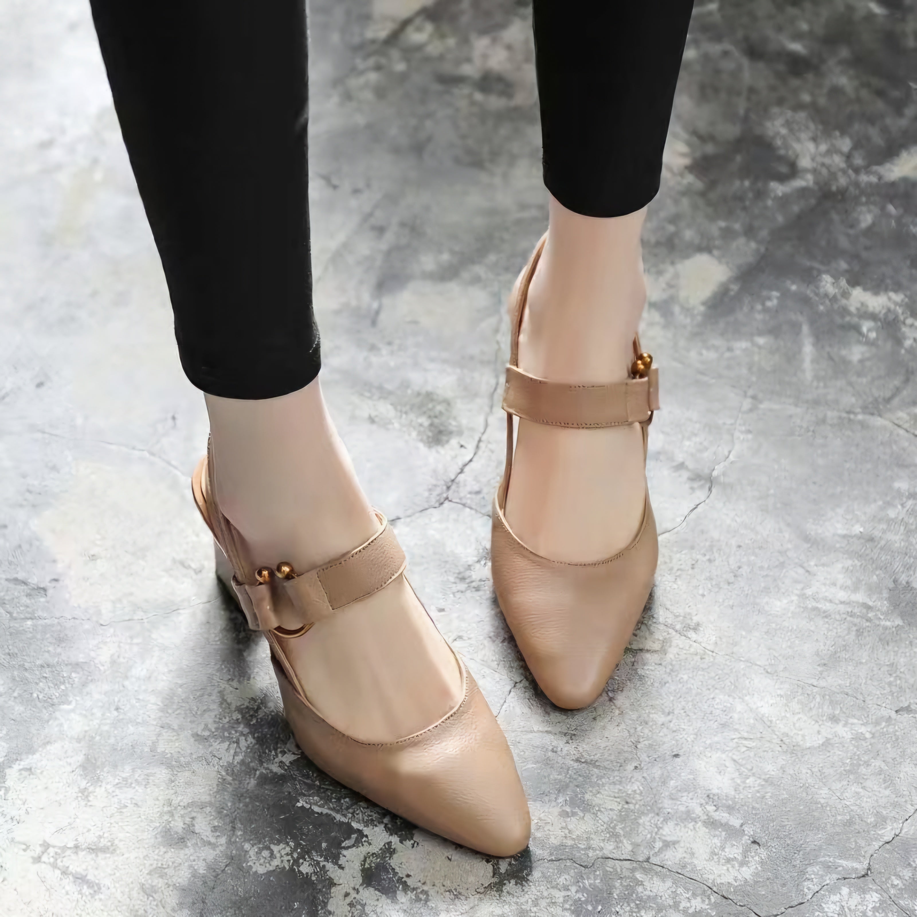 GR | Orthopedic sandals with heels