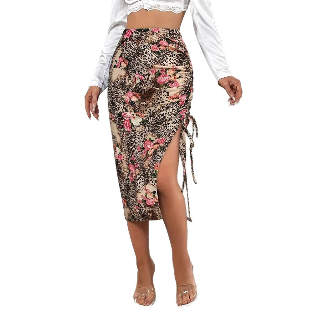 Women's elegant midi skirt with floral animal print and side slit, size [size missing]
