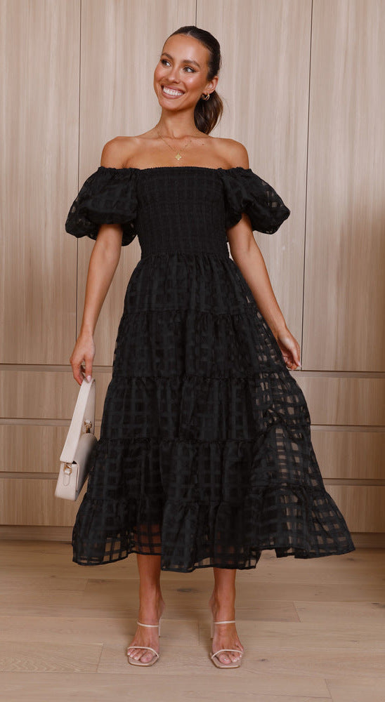 GR | Women's dress with a single neck, lantern sleeves, layered seams