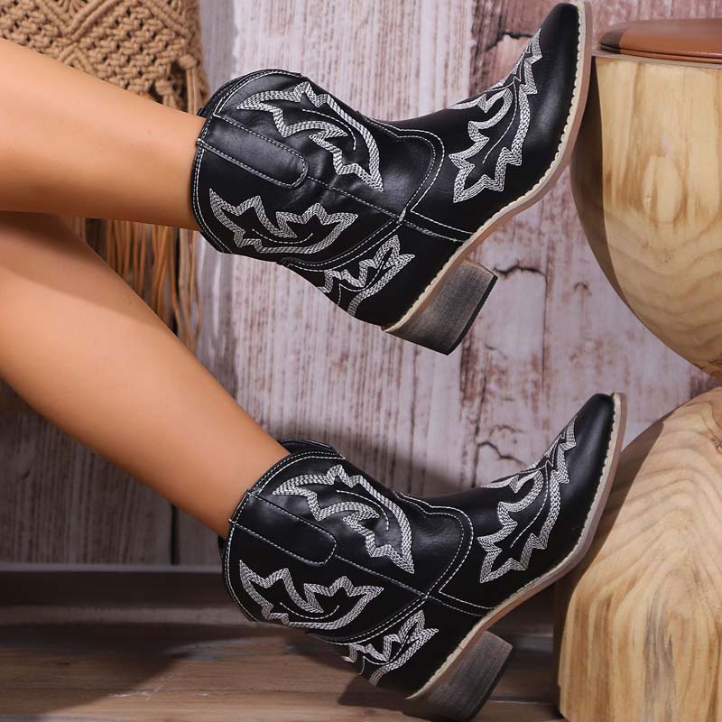 GR | Vintage Embroidered Boots