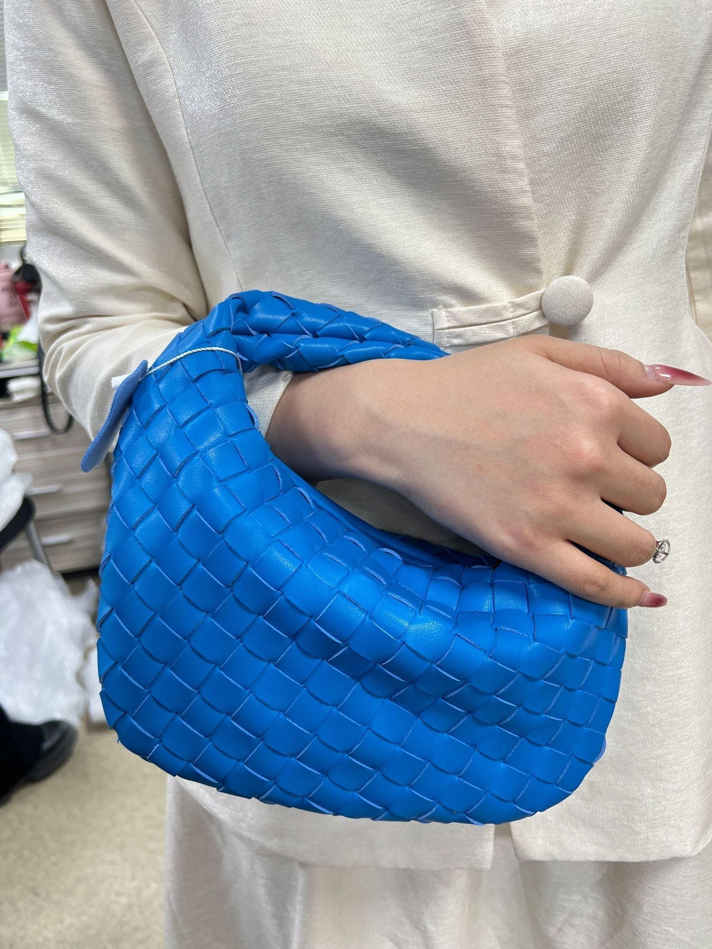 GR | Casual and Relaxed Bag Design