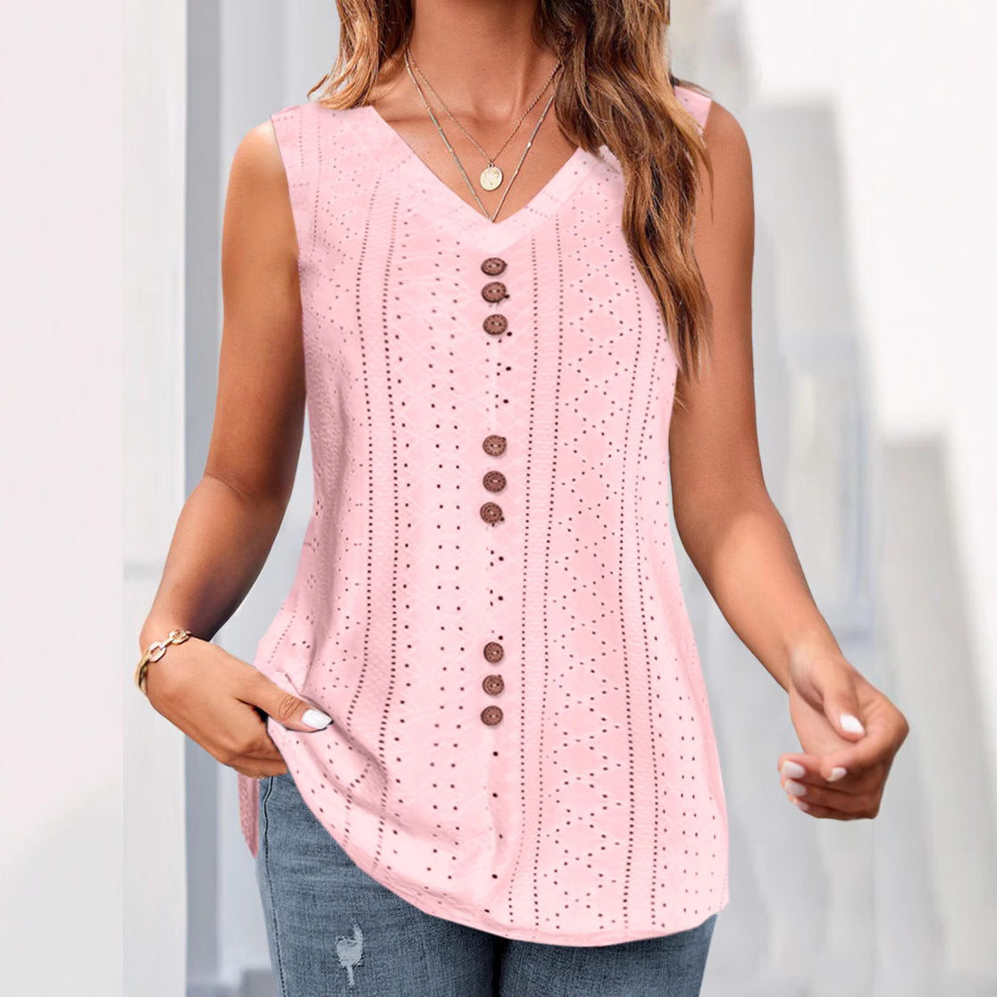 Damen ärmelloses Blusenshirt mit filigranem Lochmuster und Knopfleiste GR