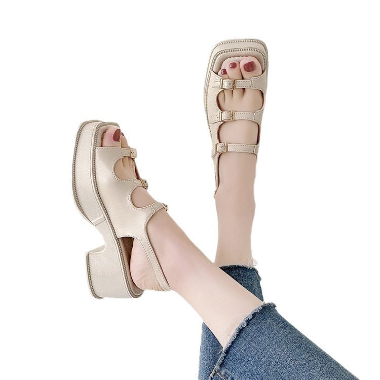 Women's platform sandals with adjustable straps and fashionable block heel, size GR