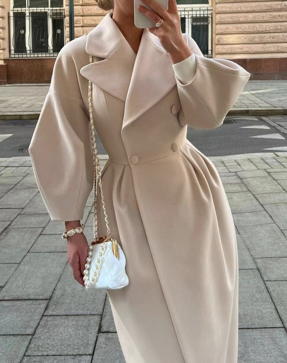 Women's Maximum Oversized Coat with Shoulder-to-Shoulder Top and Double-Brown Front, Size