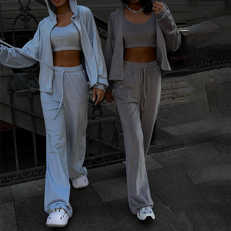 Women's sporty lounge set with casual hoodie and elasticated trousers, size