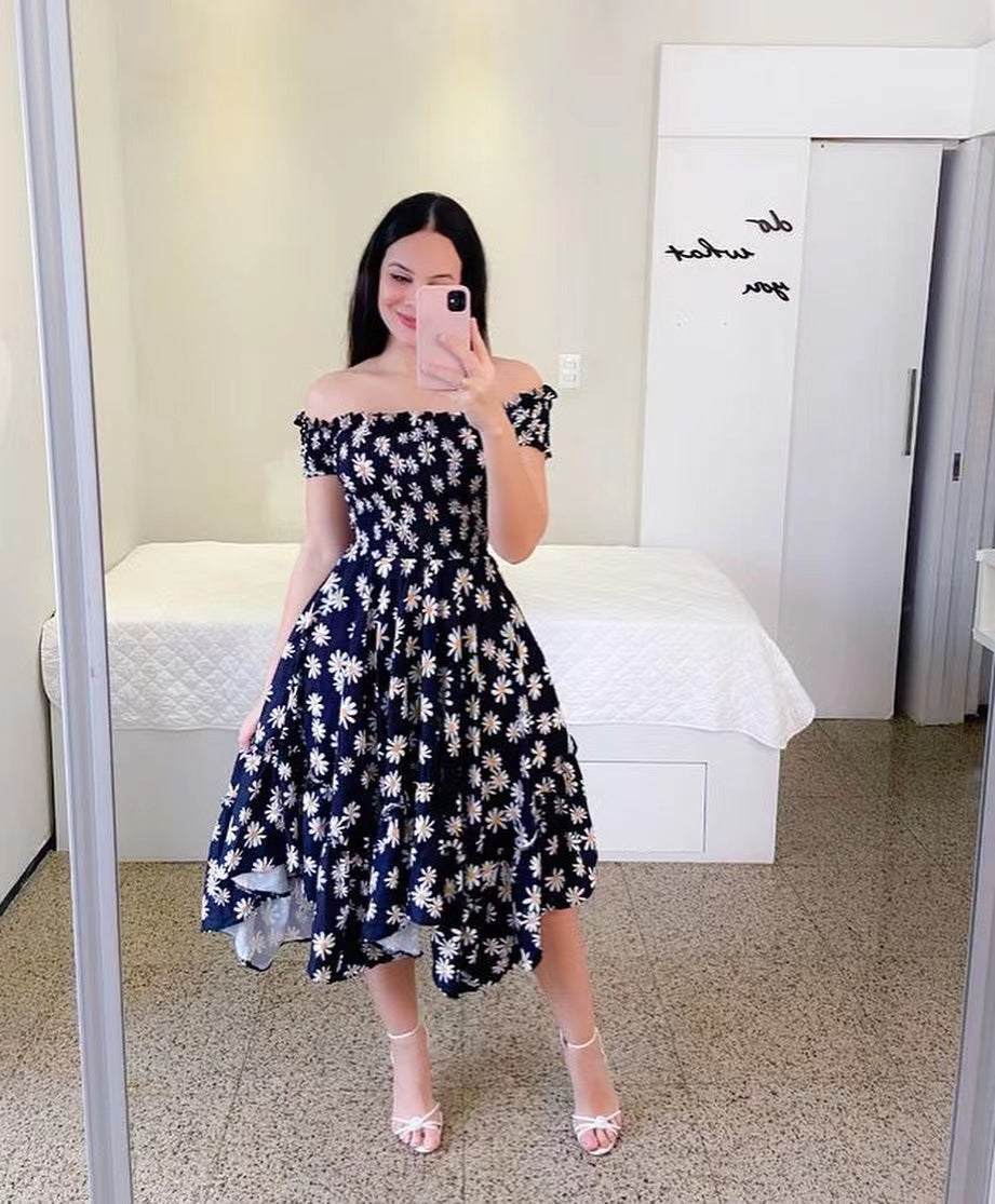 Damen Sommerliches Off-Shoulder Kleid mit farbenfrohem Schmetterlingsmuster und geschmeidigem Faltenwurf GR