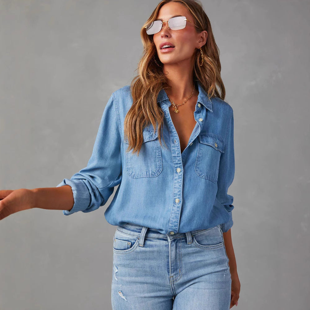Women's denim shirt with turn-up sleeves and two chest pockets, size S