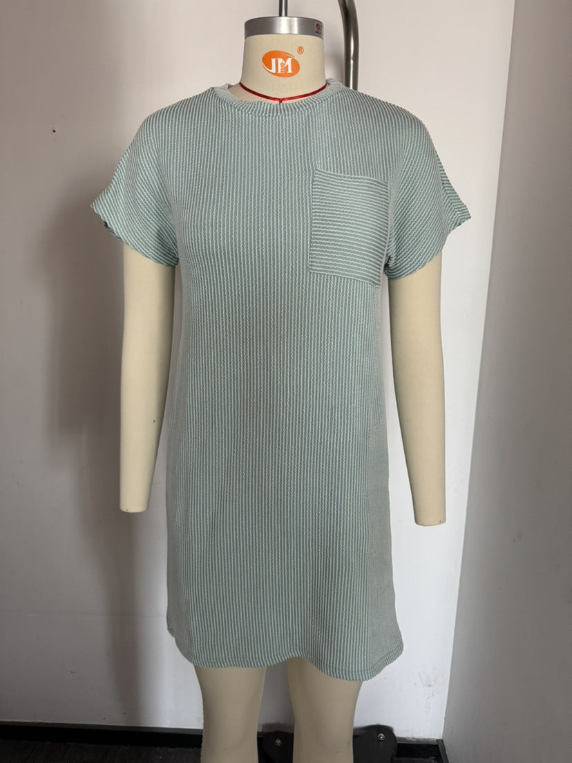 Women's casual short-sleeved dress with striped design and practical pocket, size S