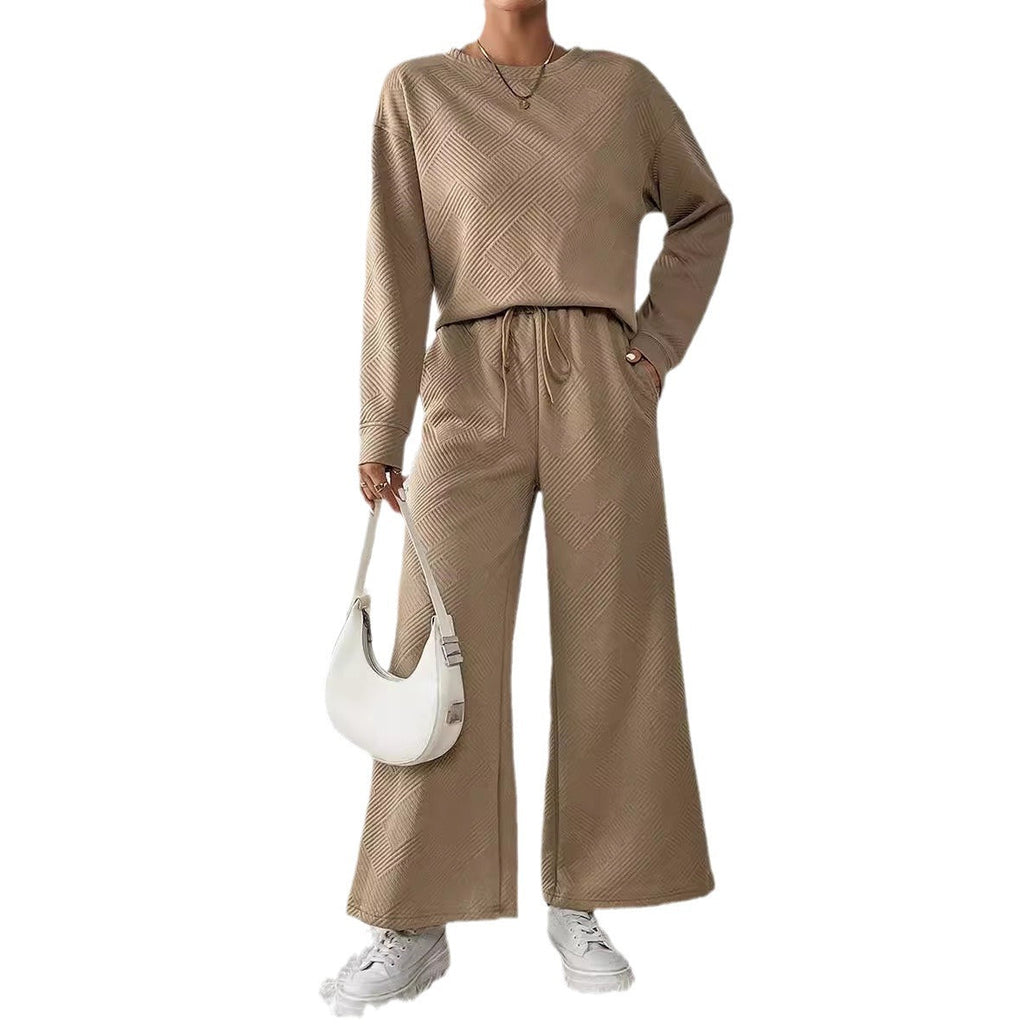 Women's comfortable lounge set with textured pattern, size