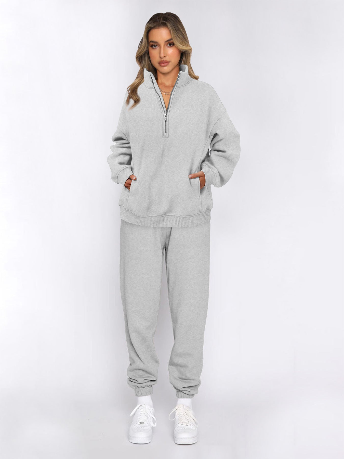 Damen sportliches Set mit Stehkragen und praktischem Reißverschluss GR