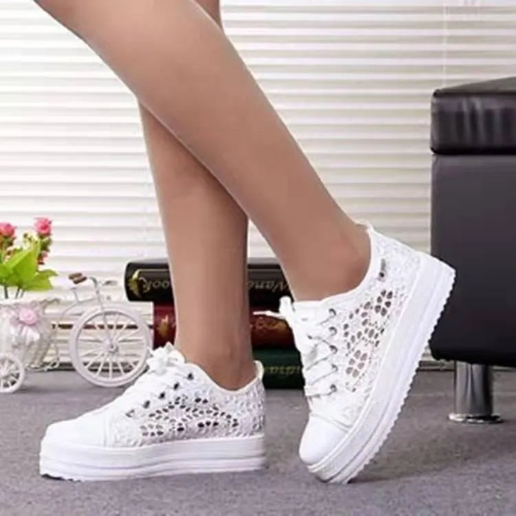 GR | Women's lace platform sneakers – Elegant and breathable style
