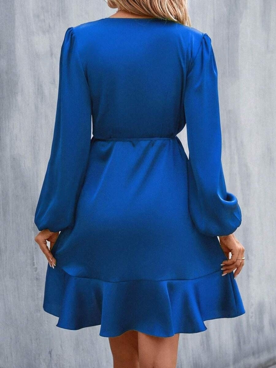 GR | V-Ausschnitt Kleid Satin Taille Eng Niedrig Ausschnitt Lässig Midi Kleid Süß Frauen Kleidung