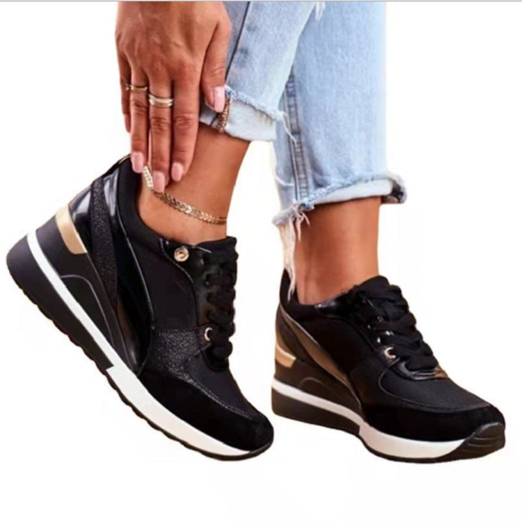 Women's fashionable sneakers with elegant metallic detail and sporty sole, size GR